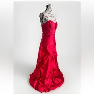 Y2K Vintage Jessica McClintock Red Maxi Gown Romantic Strapless Prom Gown Dress